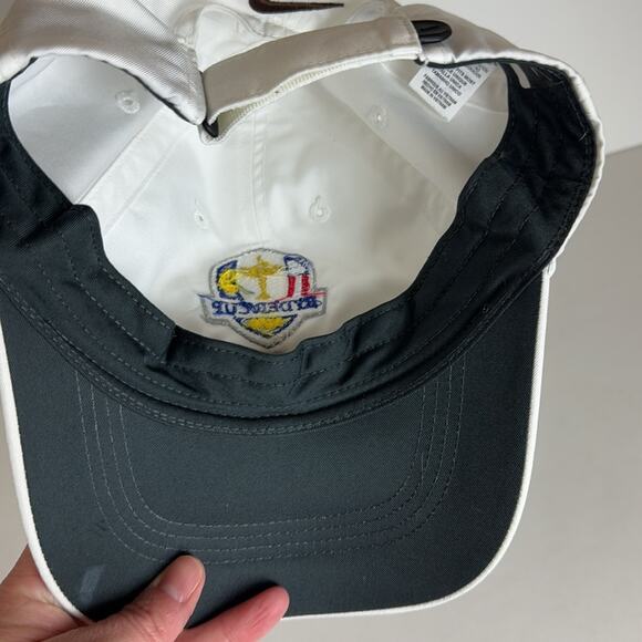 Nike Golf Hat - Picture 3 of 3